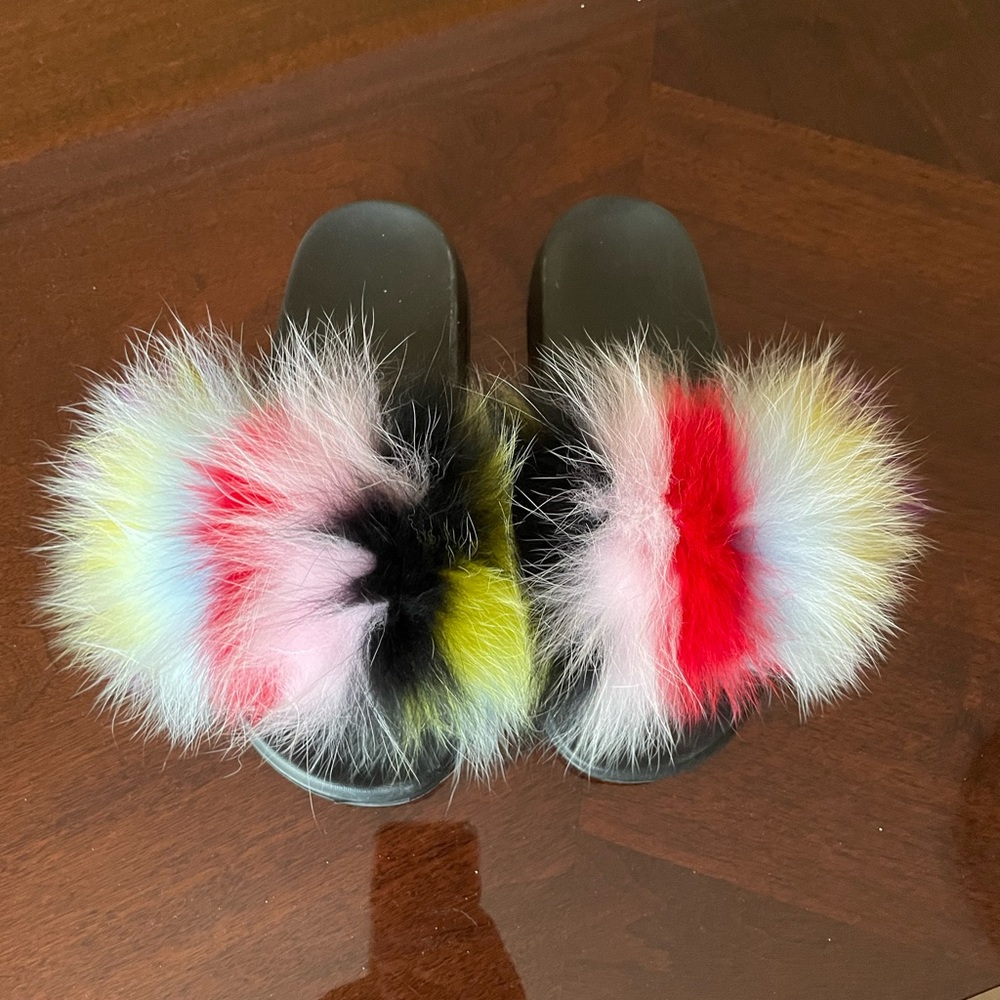 Natural multi- color fur trim